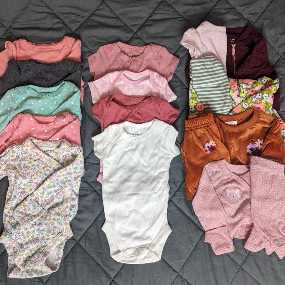 New Born Sized Baby Girl Bundle - Carter's, Cat & Jack, Cloud Island, Gerber